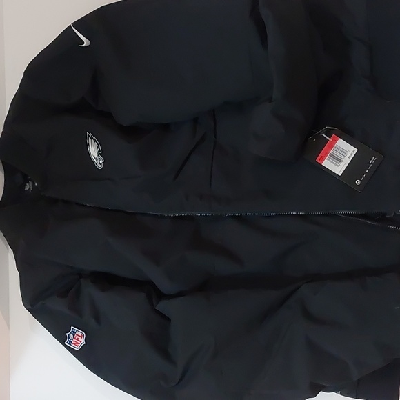 Eagles Nike shield on field apparel - Picture 1 of 9